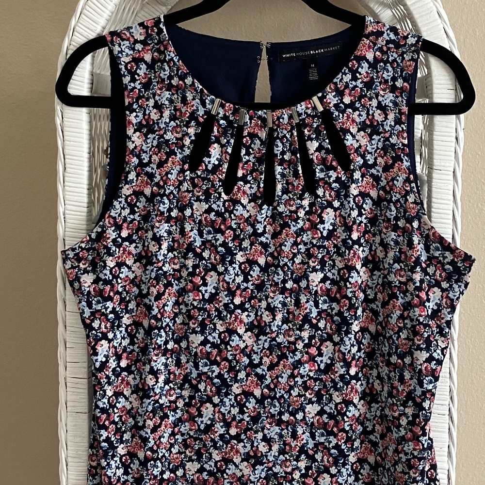 WHBM, Size M, Sleeveless, Flowered Top, Blue
